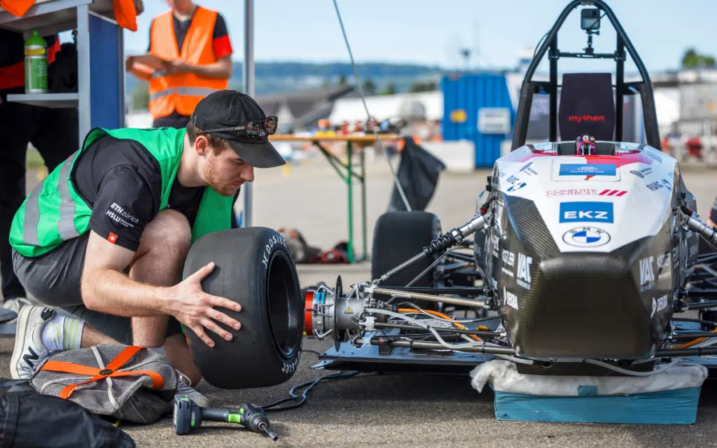 University students broke acceleration record with car faster than Formula 1 or supercars