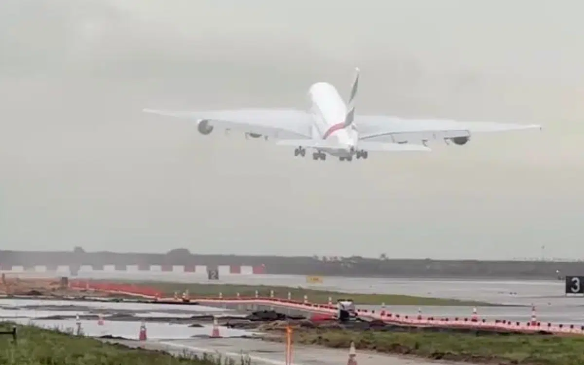 Incredible video of Airbus A380 takeoff appears almost unreal