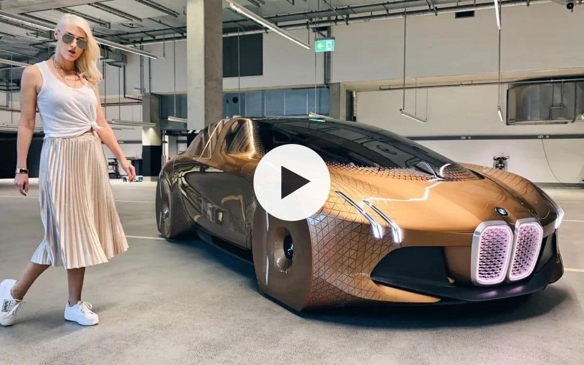 This concept car is alive! The BMW Vision Next 100