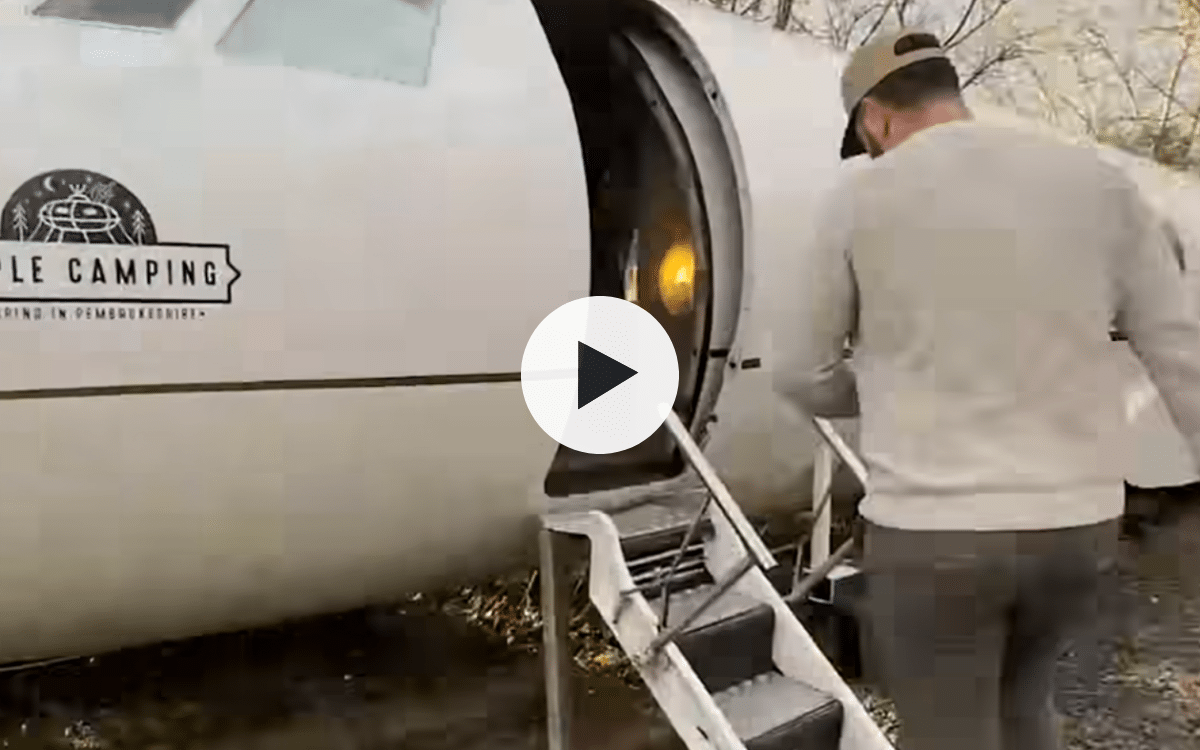 Man converts Lockheed Jetstar plane into the most insane Airbnb