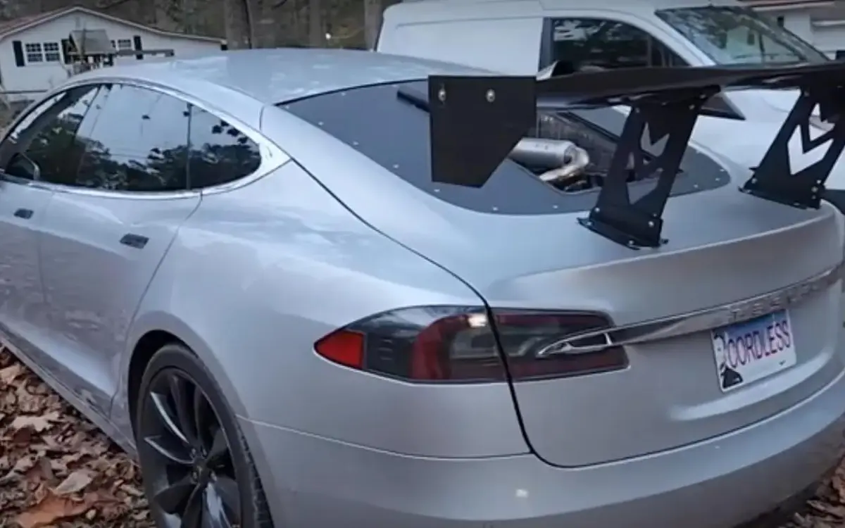 YouTuber’s cordless Tesla with gas engine just managed 3500 miles without charge