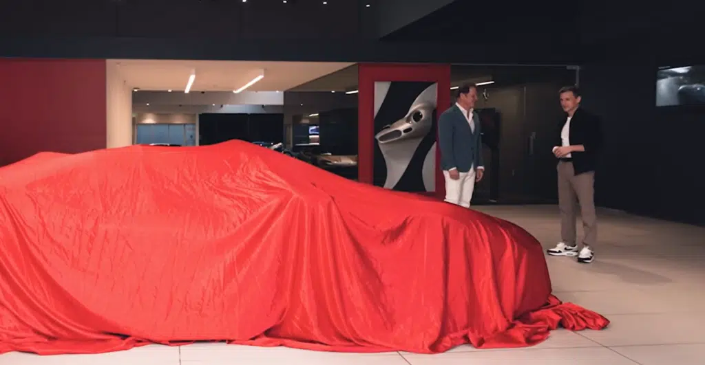 Rob Dyrdek unveils his bespoke Ferrari SF90 Spider