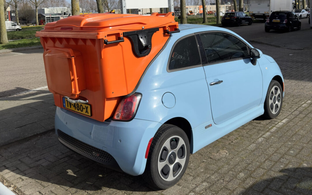 Fiat 500e turned into the world’s smallest garbage truck