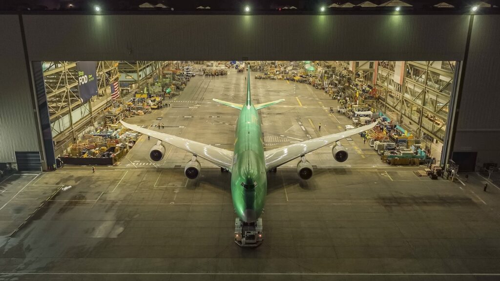 Boeing 747 engine appears missile-like due to immense size