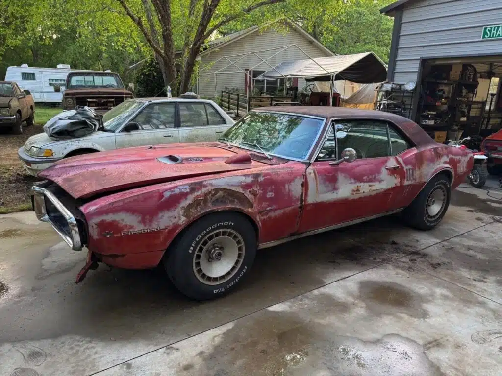 Owner bought Firebird in the '70s then gave up on restoring it in no time, now parked in South Carolina