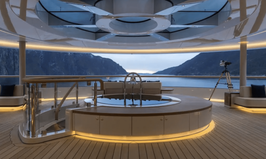 This is the 0m superyacht Jay-Z and Beyoncé are vacationing on