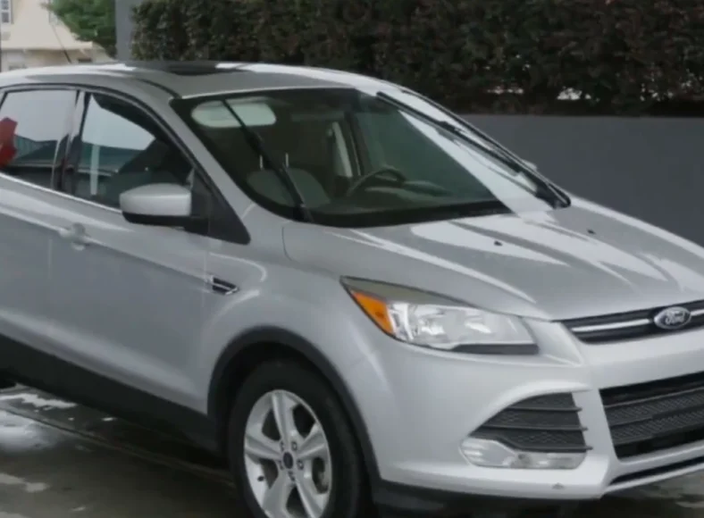 Alabama college student walks 20 miles to his first day of work and his boss gives him a free car