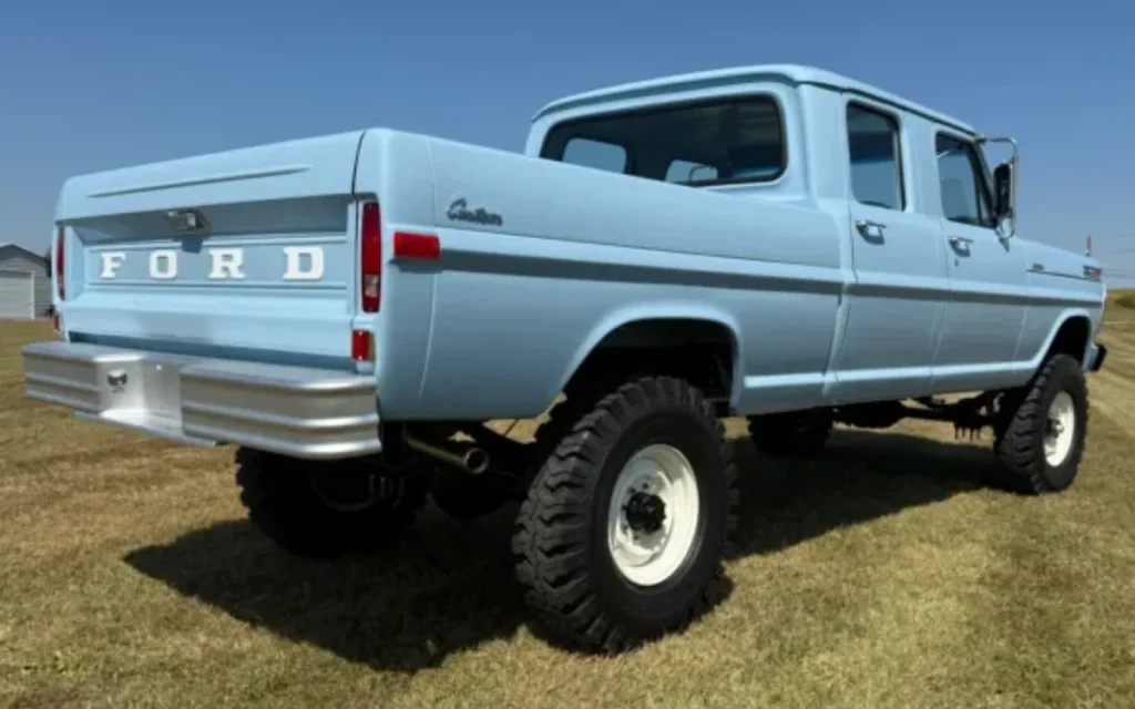 A newly restored classic 1970 Ford F-250 recently sold at auction for a whopping $120,000, showing just what an impact putting in some time and effort can really make