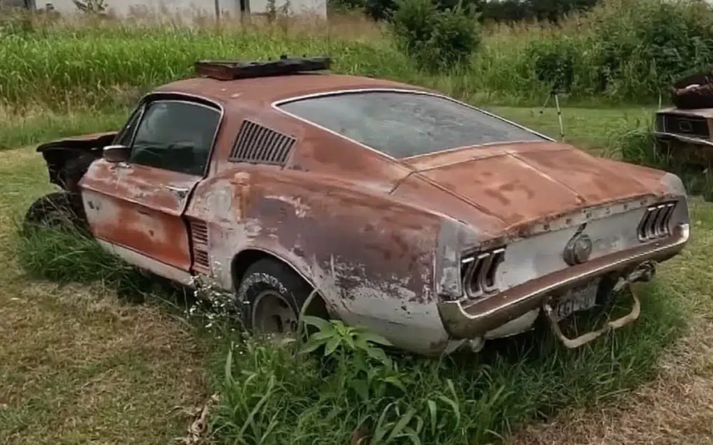 1967 Ford Mustang Fastback parked for decades turns out to be super-rare