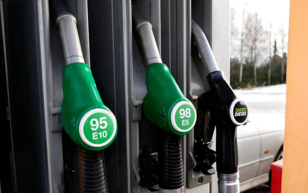 This is the difference between E5 and E10 fuel and which one you should choose to put in your car