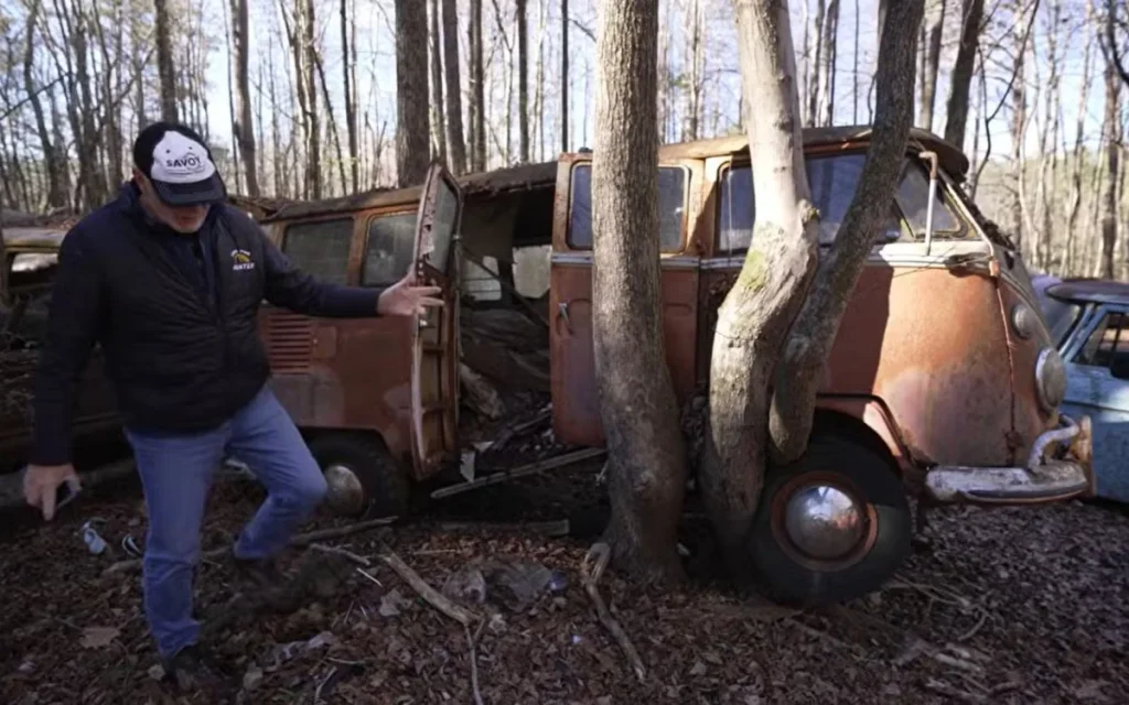 A Georgia forest filled with 4,400 classic cars is sparking debate as rare vehicles decay, raising questions about preservation, value, and automotive history