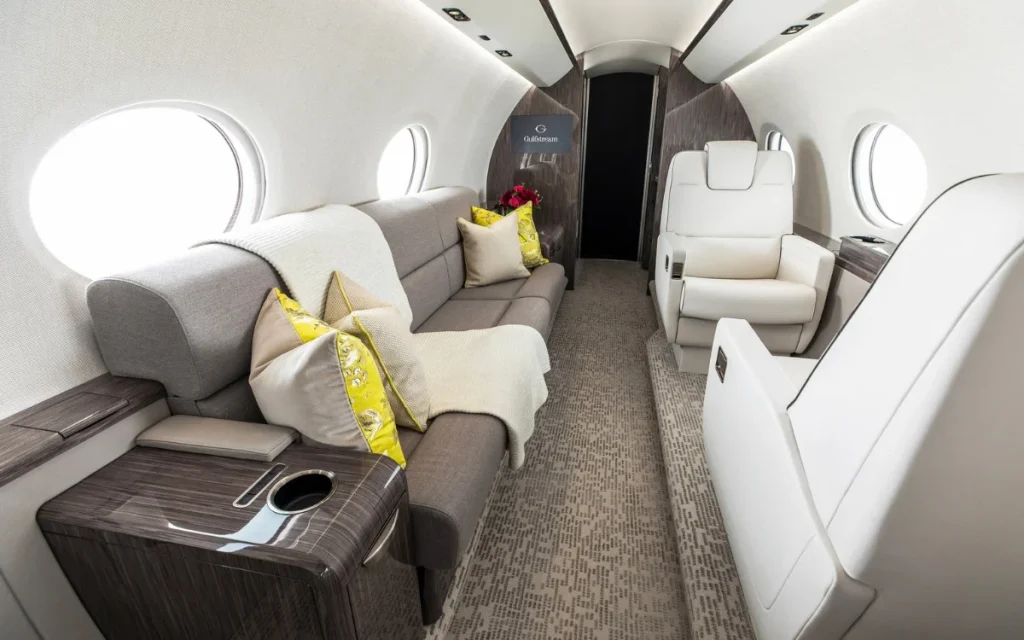 Gulfstream unveils the new G300, a jet that hits Mach 0.85 and carries 10 passengers in the longest, most luxurious cabin in its class