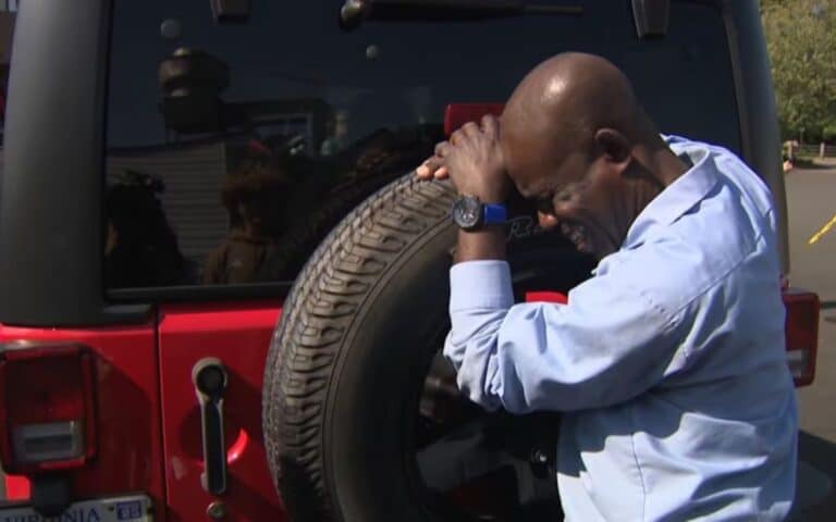 Custodian falls to the floor as Virginia students surprise him with dream car