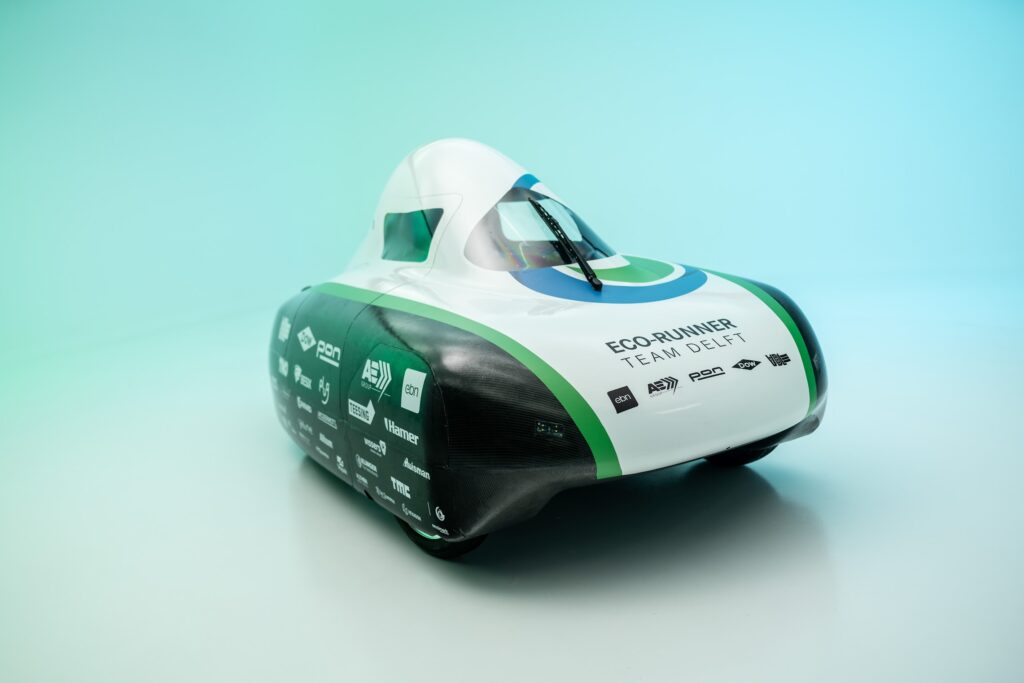 hydrogen car, studio image