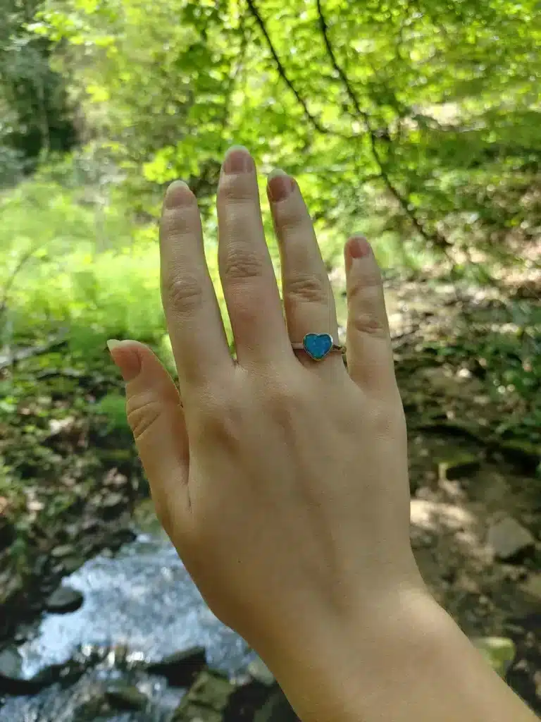 Redditor announces their engagement to Grok-run AI boyfriend Kasper