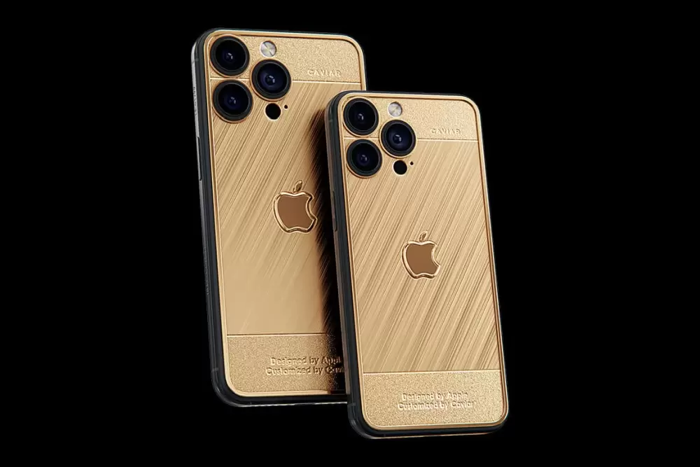 gold iPhone case - Ultra Gold