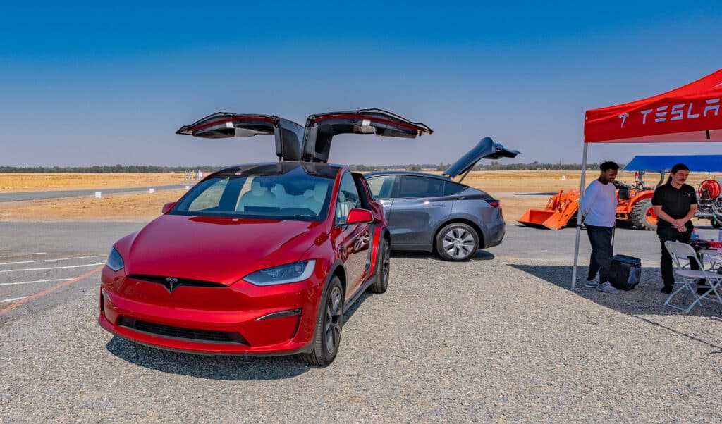 Tesla cars come with some truly high-tech features, including the gullwing door features.