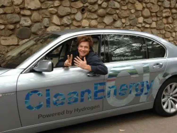 Jason Bateman was one of only a few BMW gave luxury car that feels like being in a time machine to