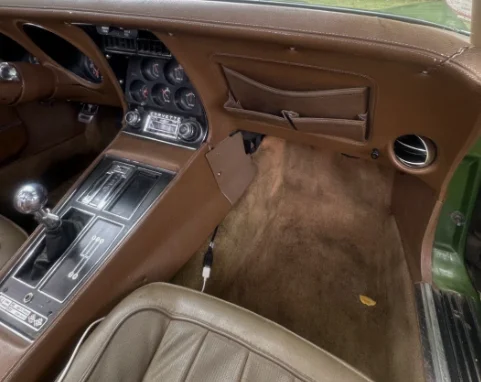 Kansas City barn‑find 1972 Corvette awakens after 28 years with original paint intact