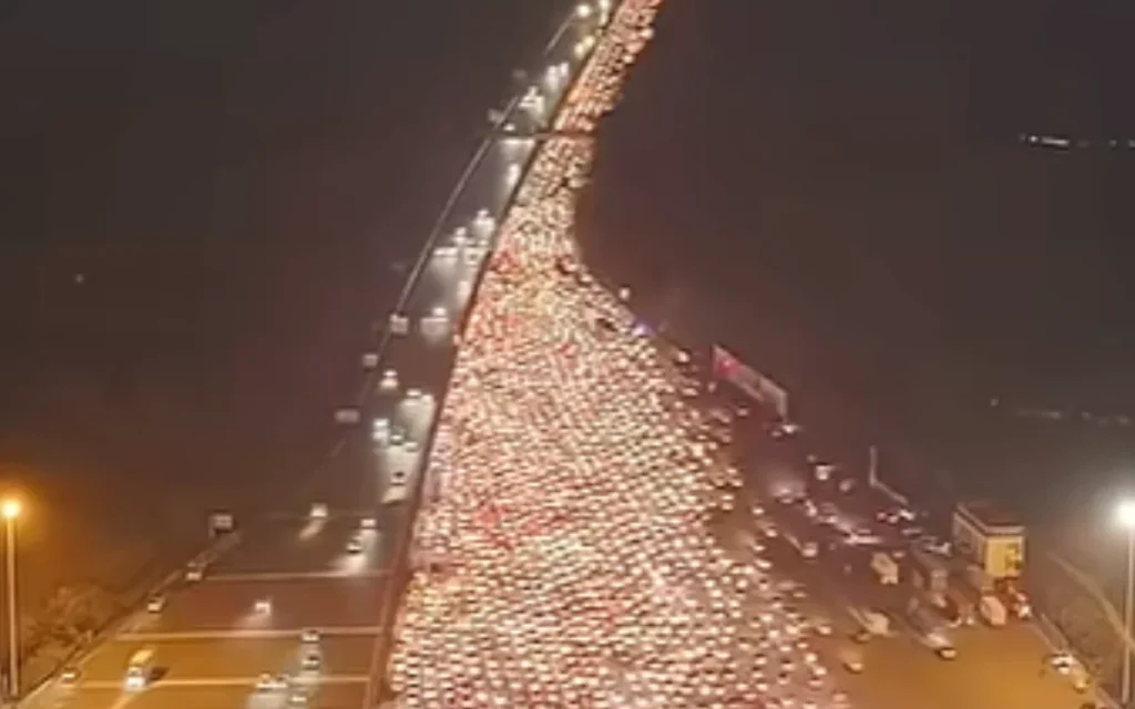 How fast cars moved in the world’s worst traffic jam in China that lasted 12 days