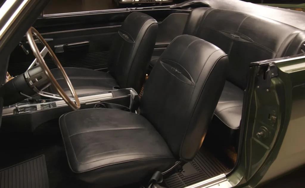 Jay Leno tested a 1968 Dodge Dart GTS from Mannix, revealing how the classic muscle car blends vintage design with surprisingly modern driving feel