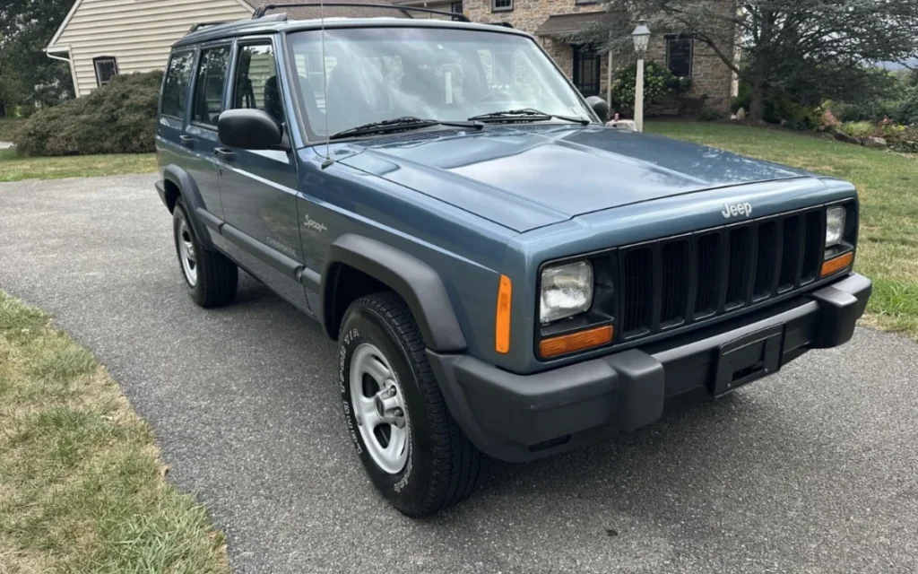 This one-owner 1998 Jeep Cherokee Sport has gone off to a new home after almost 30 years and 45,000 miles