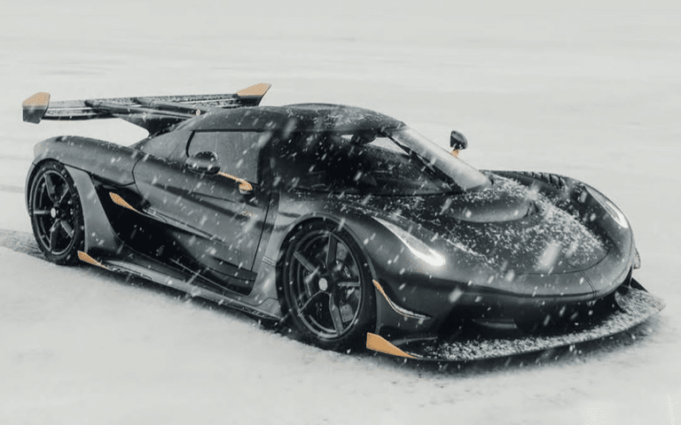 The guy who airlifted a McLaren Senna 57 stories into his penthouse is now getting a Koenigsegg JeskoThe guy who airlifted a McLaren Senna 57 stories into his penthouse is now getting a Koenigsegg Jesko