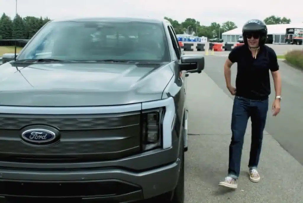 Jimmy Fallon was given his first drive in Ford F-150 Lightning and Ford's CEO left a big surprise for him in the truck bed