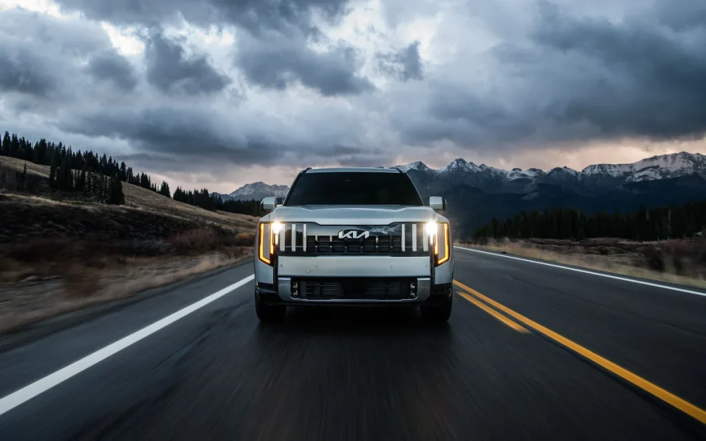 The 2027 Kia Telluride has been unveiled, and it comes with a brand-new hybrid powertrain, spacious cabin, and a newly upgraded X-Pro offering