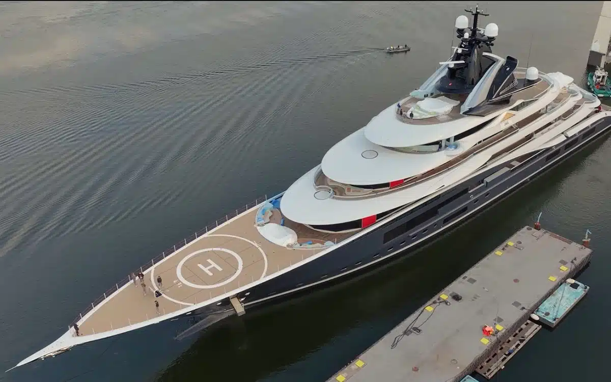 Time-lapse shows Jacksonville Jaguars owner’s 400-foot-long superyacht being built from scratch