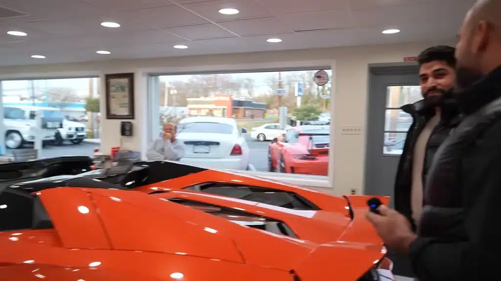 16-year-old shocks car dealer as he tanks Lamborghini Aventador value