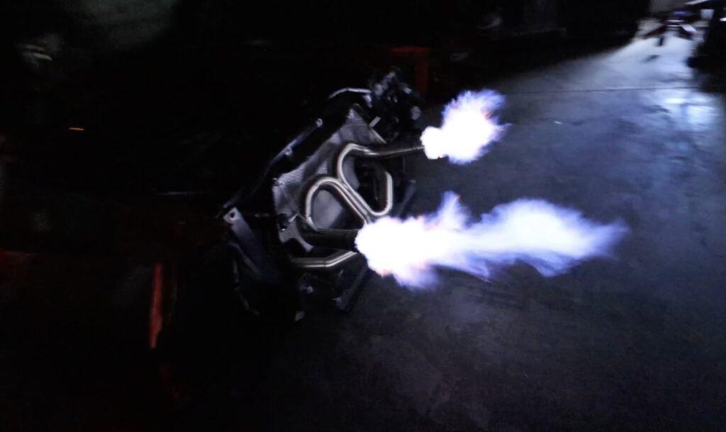 Lamborghini Aventador with new F1 exhaust shooting flames