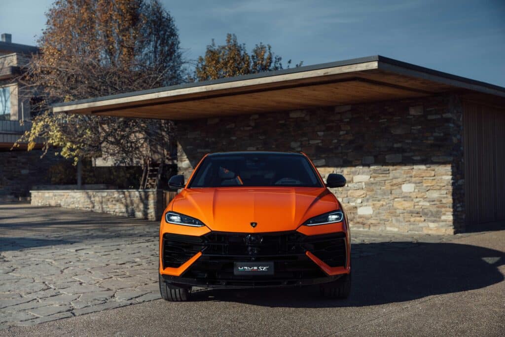 Lamborghini unveils new Urus SE plug-in hybrid, the most powerful Urus ever made