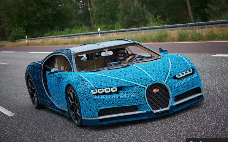 This life-sized, fully drivable Bugatti Chiron was created out of more than 1,000,000 Lego Technic pieces and really needs to be seen to be believed
