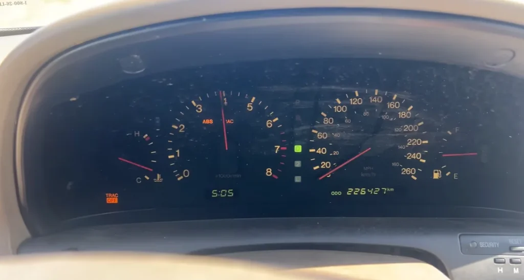 A Canadian YouTuber buys a stolen, abandoned Lexus SC400 with a 1UZ-FE V8 engine for $1,000 - it starts perfectly, then begins shifting gears by itself