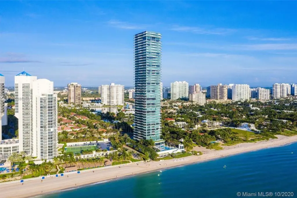 Regalia tower in Miami