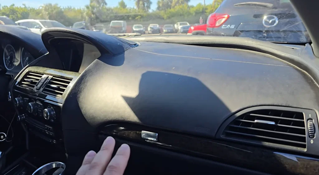 An ugly, sun-destroyed dashboard slashed the value of this BMW M6 in half, so one US buyer grabbed a $1,980 donor car and took a gamble