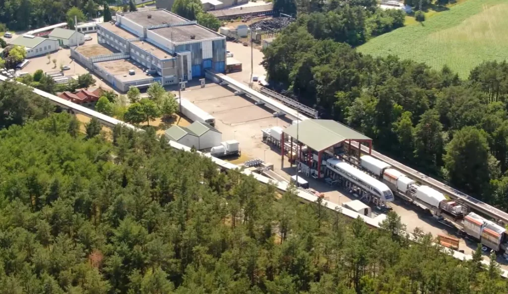 A maglev train that once hit 260 miles per hour now sits abandoned in Germany while the same technology continues to thrive elsewhere