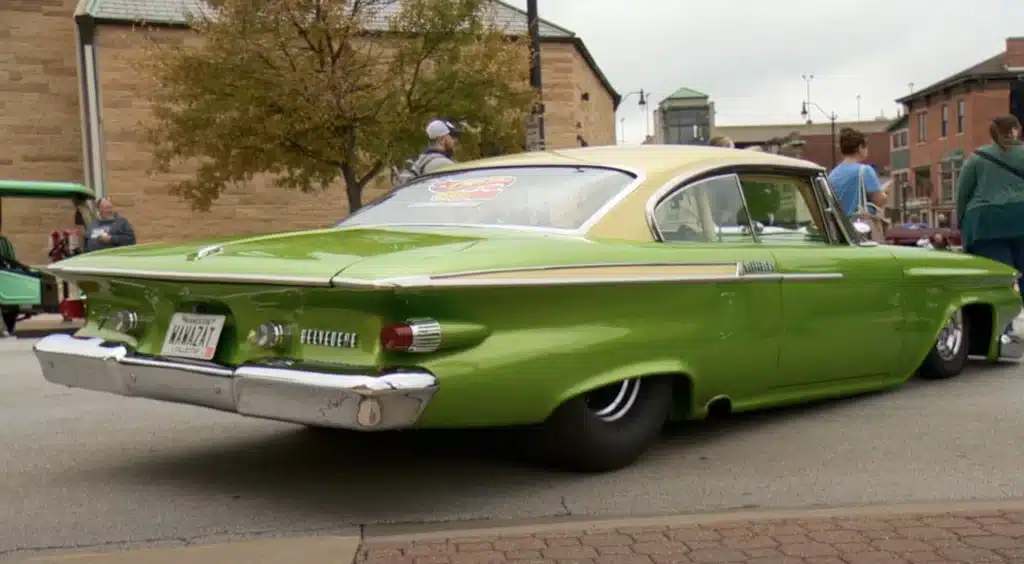 $300 1961 Plymouth Belvedere turned from rusty to beauty