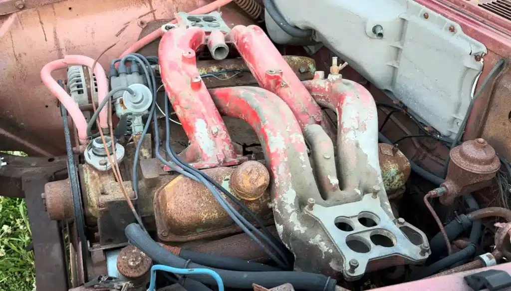 This Plymouth Fury SonoRamic Commando engine might not be much to look at now, but it's actually quite a rare engine.