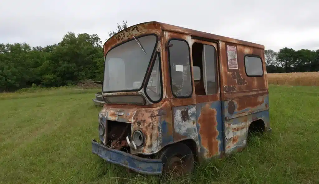 Man who spent years searching for rare Jeep Fleetvan stoked to discover one in old American junkyard