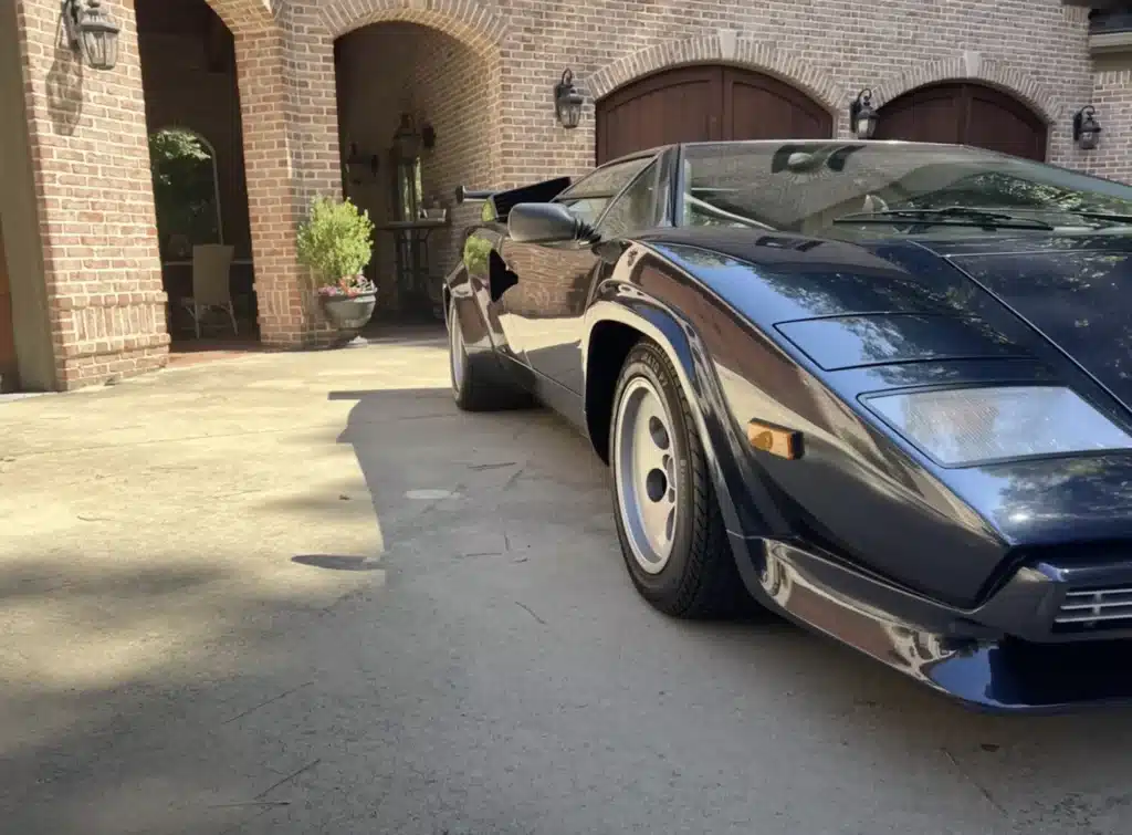 Man found granddad's Lamborghini Countach and it got emosh