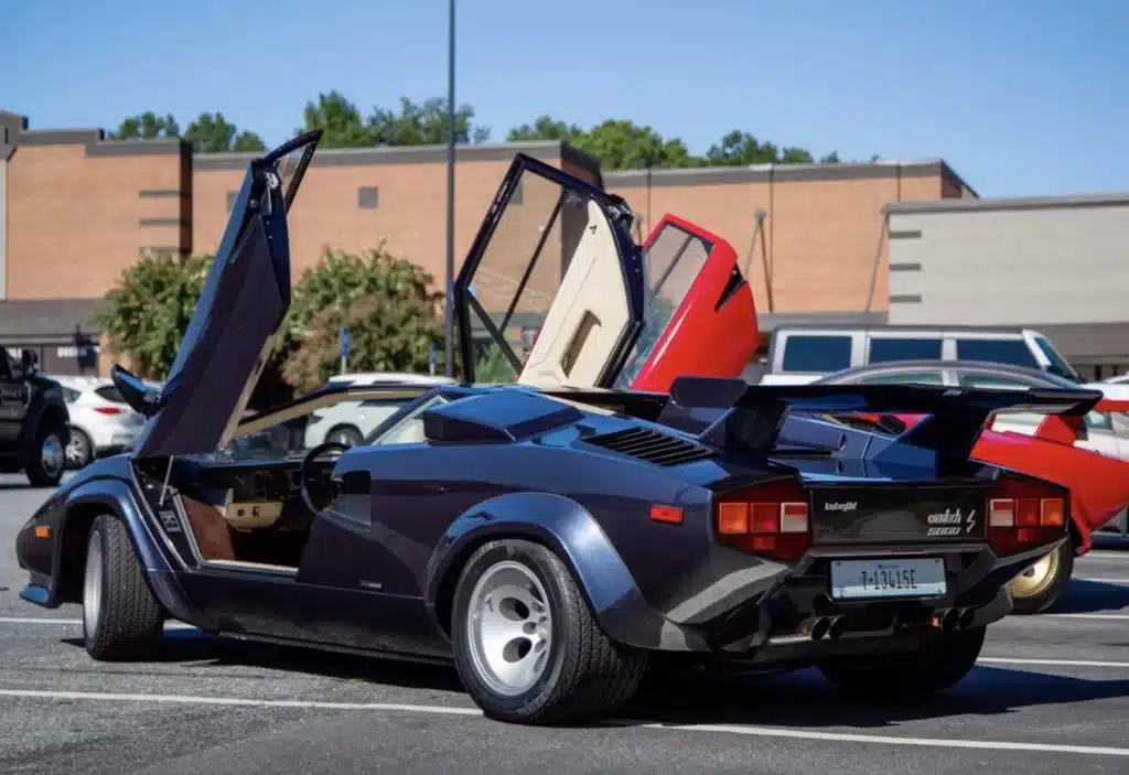 Man found granddad's Lamborghini Countach and it got emosh