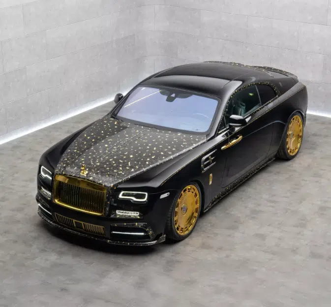 New Mansory Rolls-Royce Wraith looks like a billionaire spilled gold on it