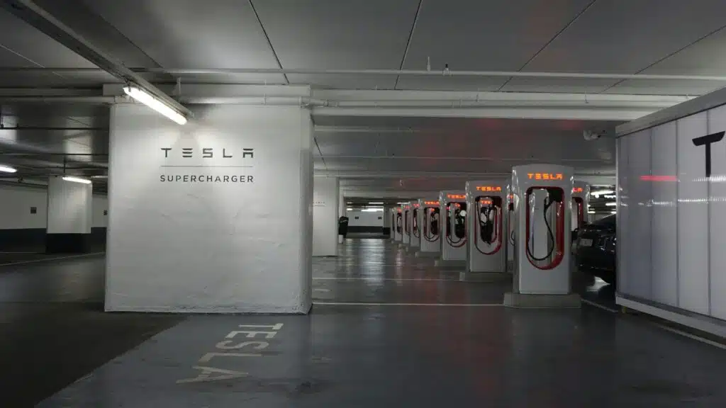 Arizona Cybertruck owner surprised after minor repair, but Tesla makes it right