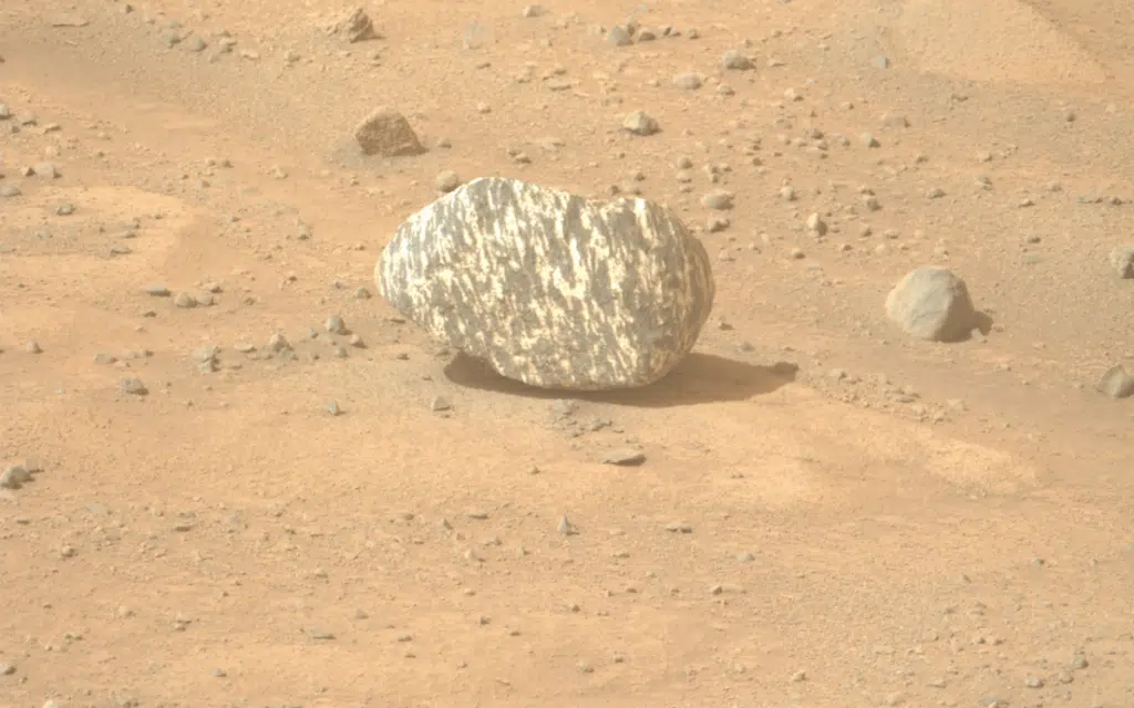 NASA shares clearest view of Mars landscape ever - and the color of the rocks might surprise you