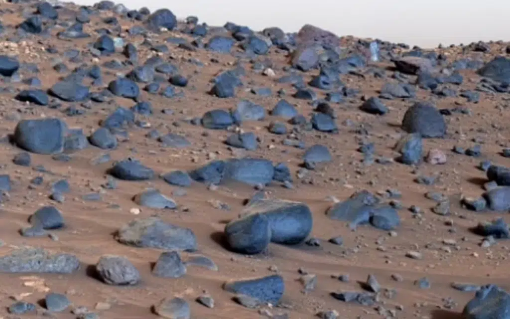 NASA shares clearest view of Mars landscape ever - and the color of the rocks might surprise you