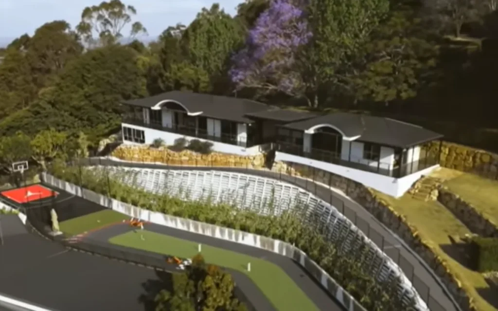 A stunning mega mansion on the Gold Coast that has been dubbed one of the ‘most ambitious homes ever built in Australia’ has gone on the market.