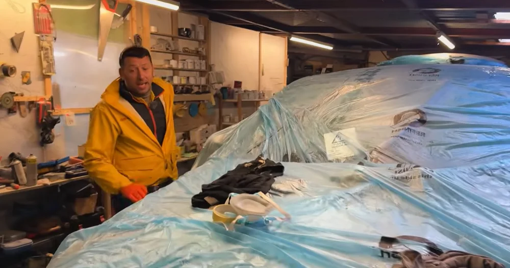 Men find auction $40,075 Mercedes GLE that's been dead for 4 months to see if they can revive it after others have failed