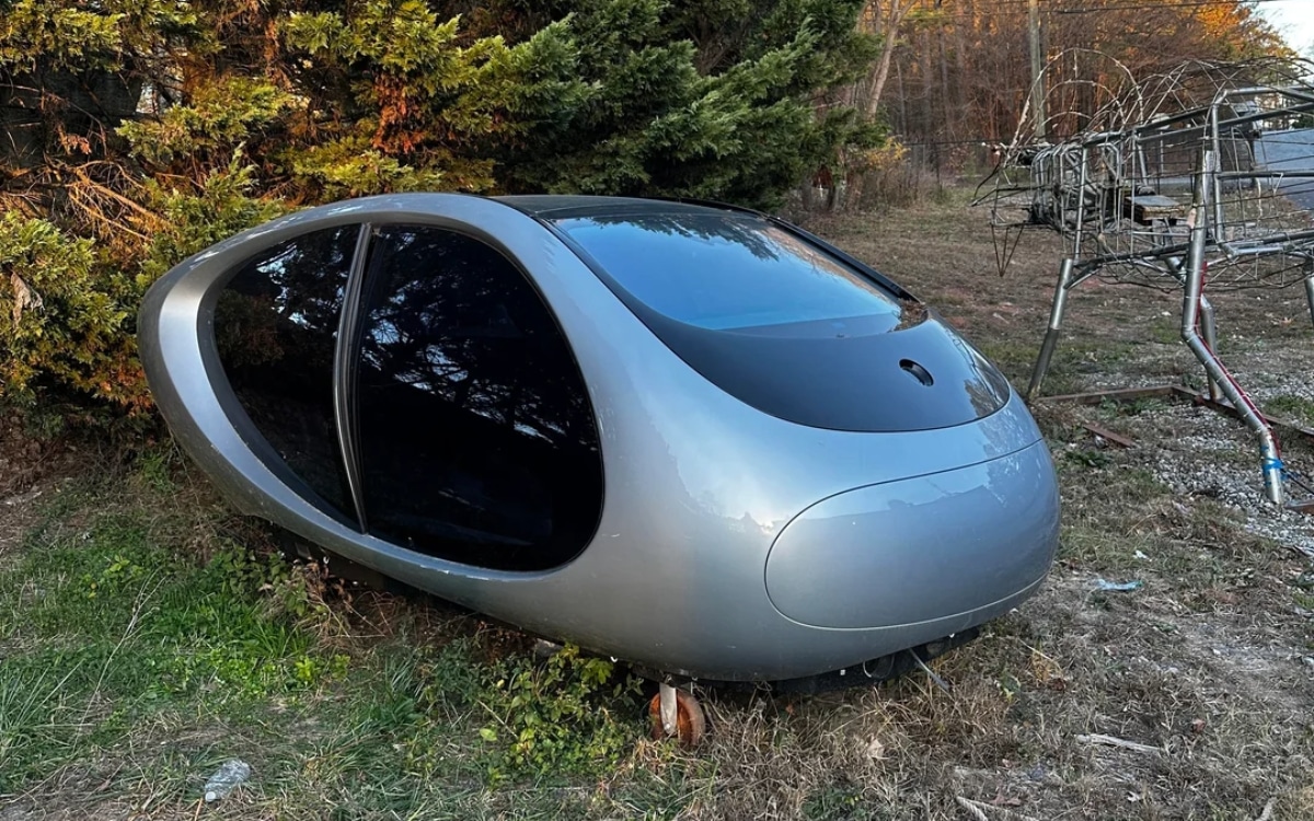 Mercedes concept pod found mysteriously deserted in junkyard